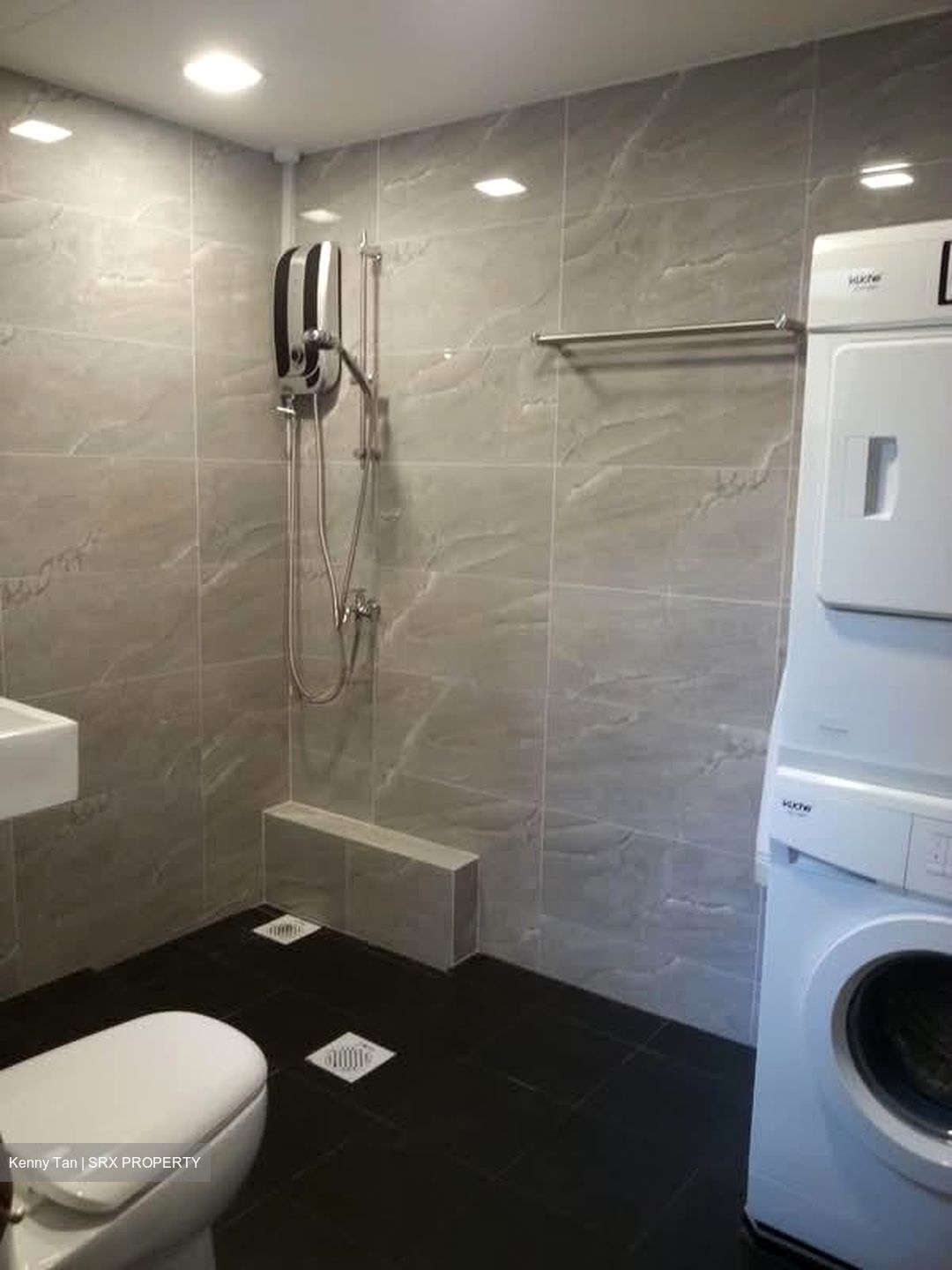 Lakepoint Condominium (D22), Condominium #550276571